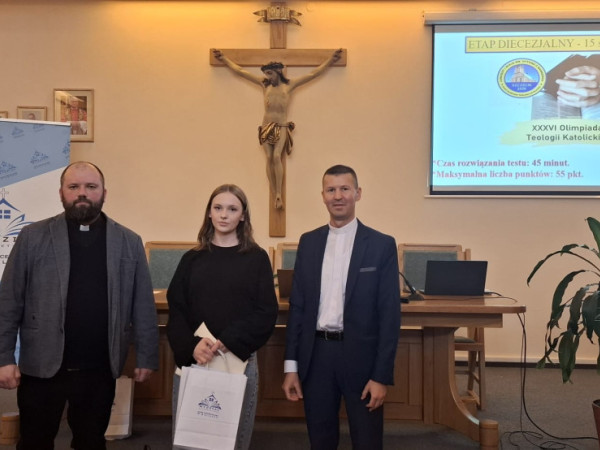 Nikola wraz z organizatorami