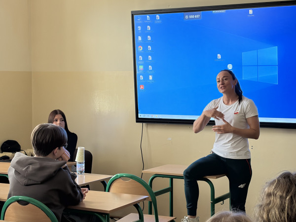 Sandra Drabik opowiada naszym uczniom o swojej karierze sportowej.