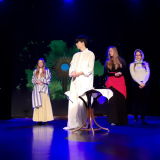 Bohaterowie słuchają św. Franciszka