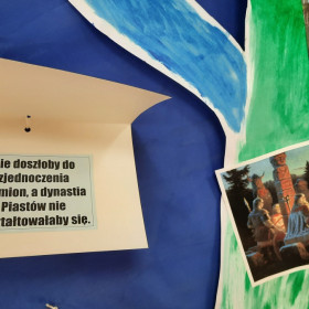 Plakat z napisem- Nie doszłoby do zjednoczenia plemion, a dynstia Piastó nie ukształtowałby się.