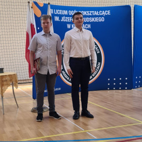 Najlepsi uczniowie odbierają nagrody 9