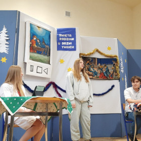 Na scenie główna bohaterka