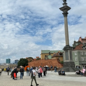 Spacer uczestników konkursu po Warszawie