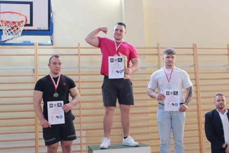 Kamil Malanowicz na 1 miejscu podium