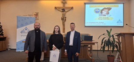 Nikola wraz z organizatorami